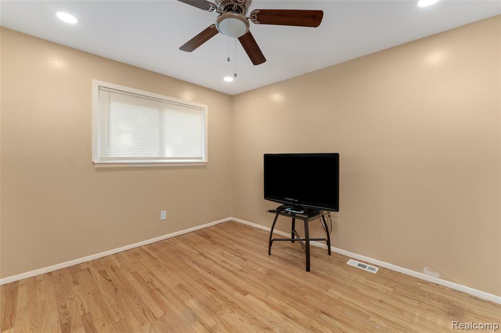 18547 Anglin Street, Detroit, MI 48234 — Photo 13
