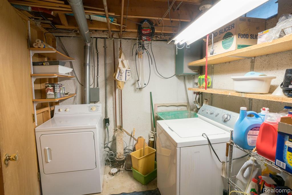 4180 DEVONSHIRE Street, Trenton, MI 48183 — Photo 42