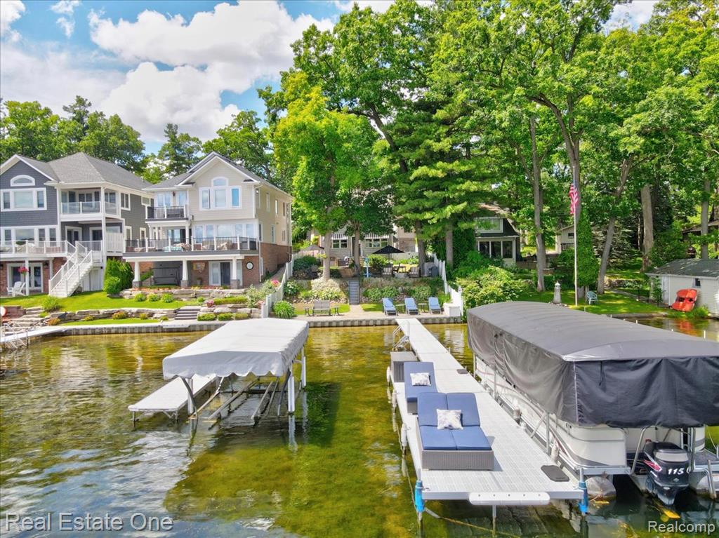 836 Pine Tree Road W, Lake Orion, MI 48362 — Photo 81