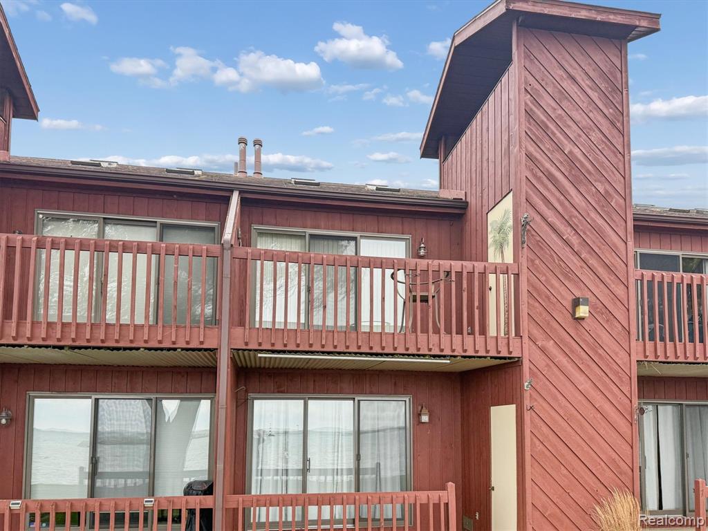 331 Lakeview, 18, Port Austin, MI 48467 — Photo 4