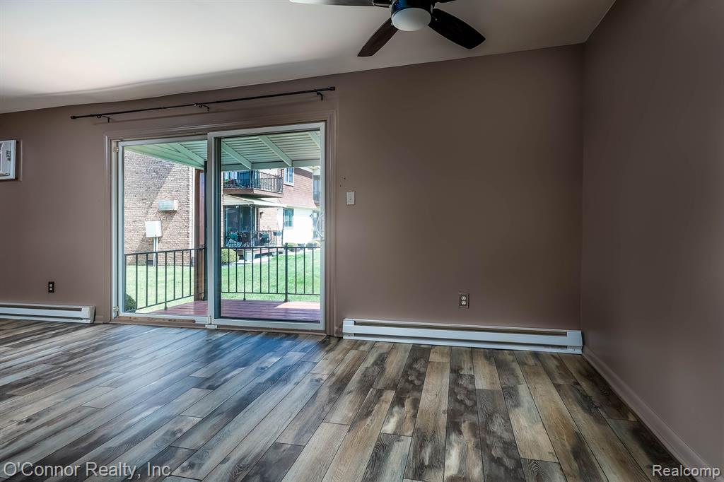 1900 River Road, E 2, Marysville, MI 48040 — Photo 10