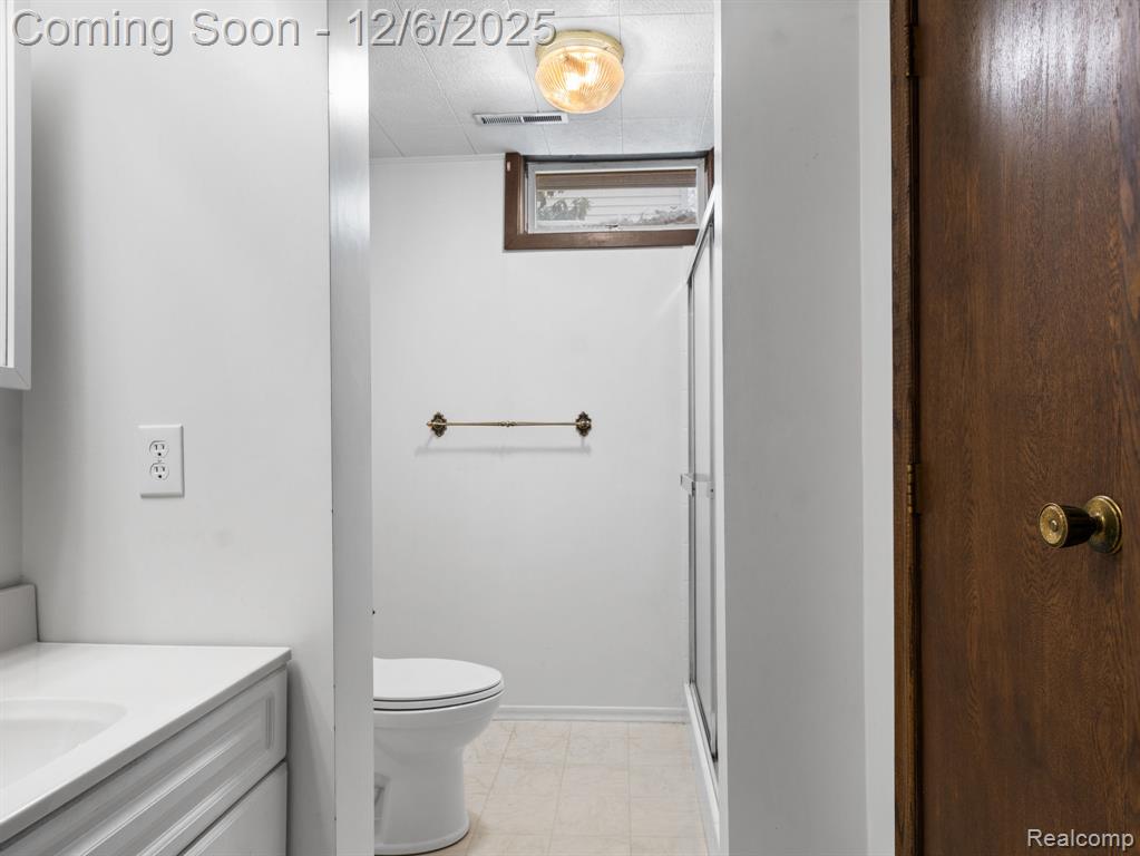 5886 S Green Avenue, Fremont, MI 49412 — Photo 20