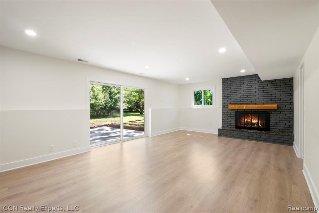 4089 Aberdeen Court, West Bloomfield, MI 48323 — Photo 17
