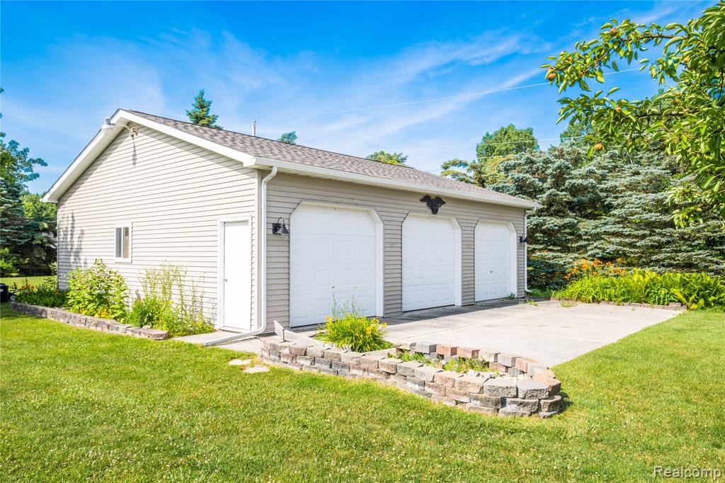 9600 Hamill Road, Otisville, MI 48463 — Photo 21