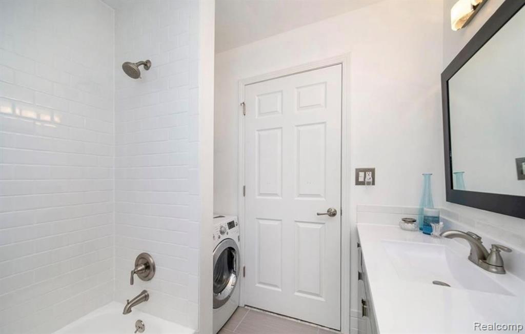 986 Smith Avenue, Birmingham, MI 48009 — Photo 32
