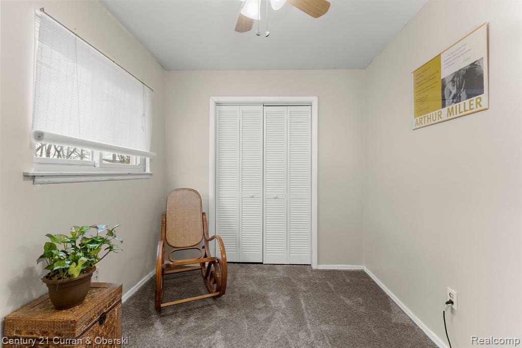 4928 RAYMOND Avenue, Dearborn Heights, MI 48125 — Photo 21