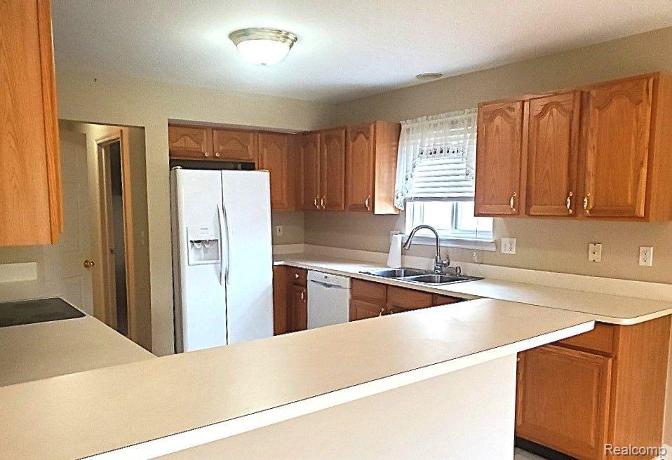 4198 GARDENIA Drive, Sterling Heights, MI 48314 — Photo 8
