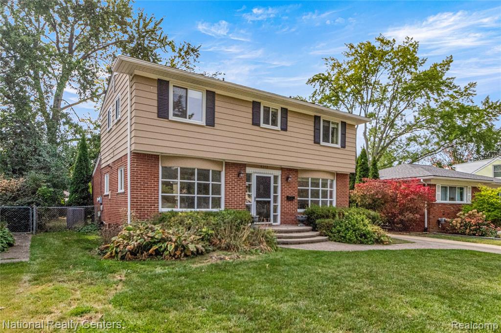4303 Auburn Drive, Royal Oak, MI 48073 — Photo 2