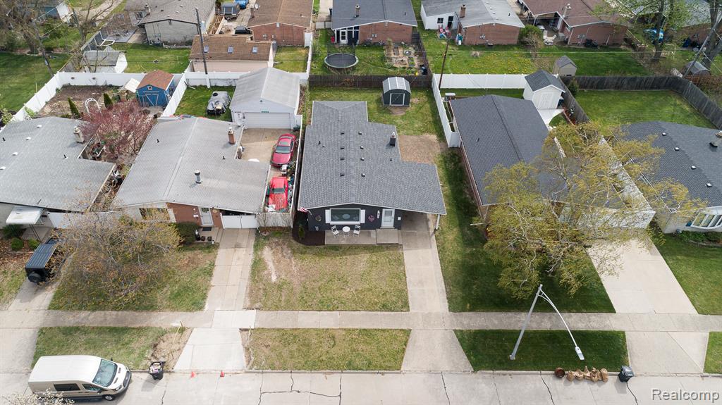 451 DARWIN Street, Westland, MI 48186 — Photo 18