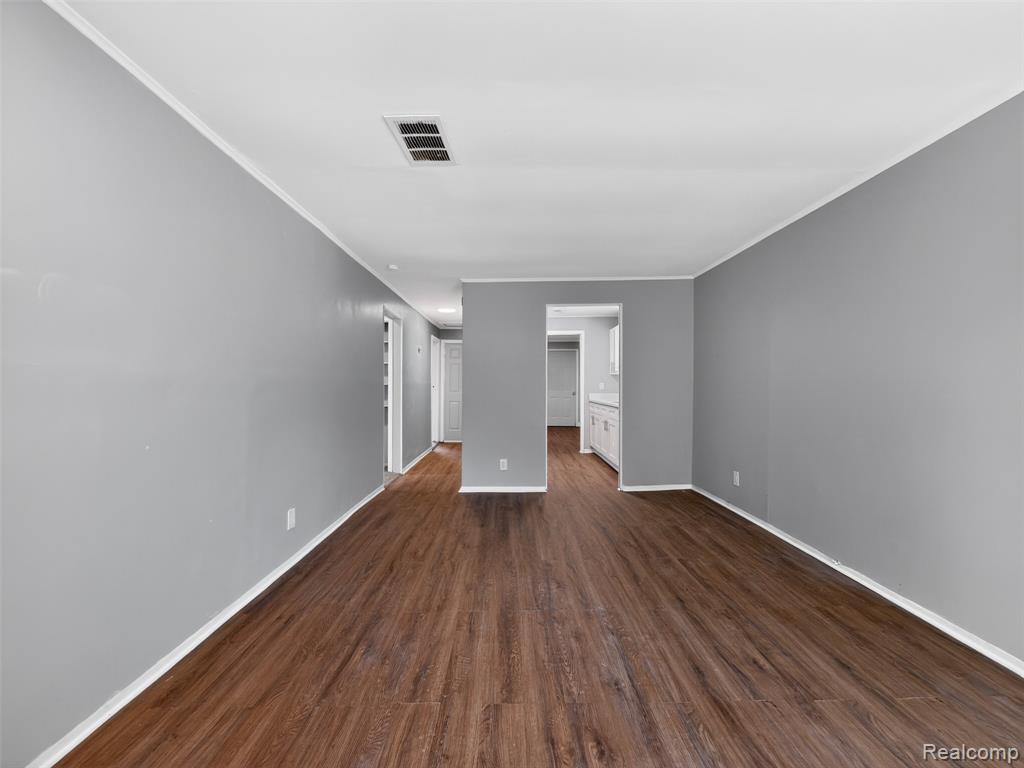 7161 Varjo Street, Hamtramck, MI 48212 — Photo 5
