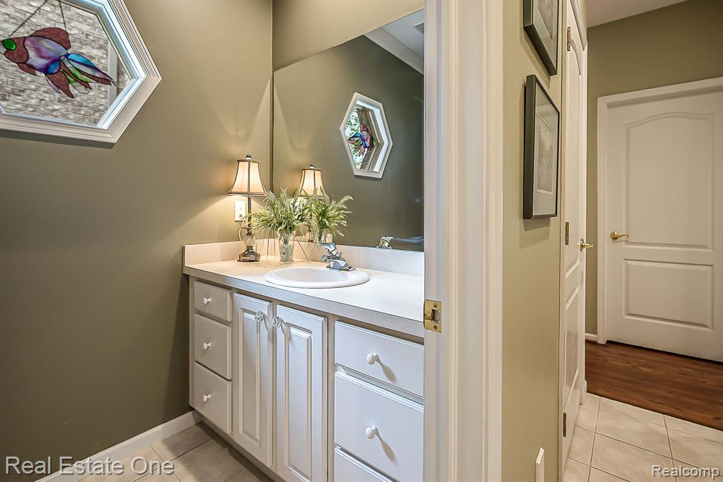 8444 CLIMBING Way, Pinckney, MI 48169 — Photo 29