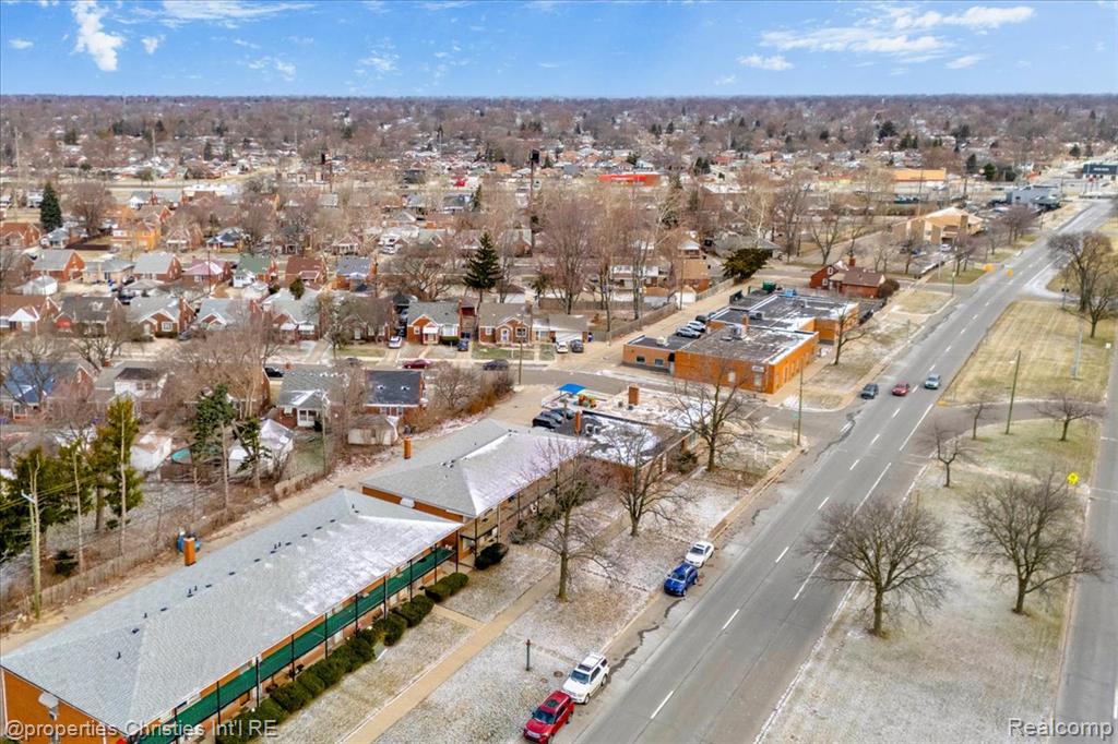 20231 Kelly Road, Harper Woods, MI 48225 — Photo 24