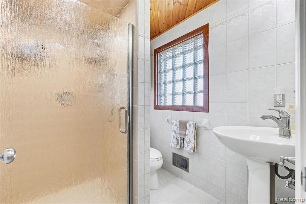 69533 Brookhill Drive, Bruce, MI 48065 — Photo 20