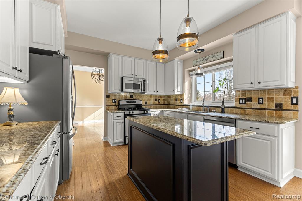 48369 Wadebridge Drive, Canton, MI 48187 — Photo 20