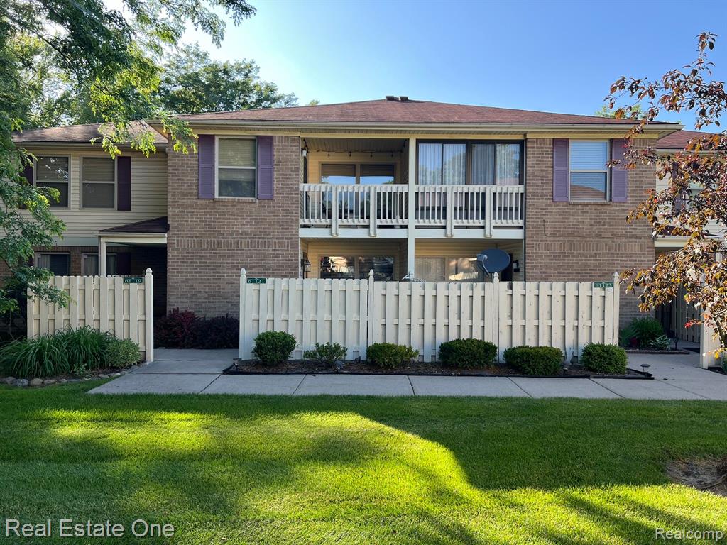 61121 GREENWOOD Drive, South Lyon, MI 48178 — Photo 2