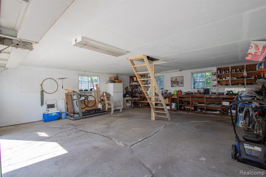 25125 CAMPBELL Avenue, Warren, MI 48089 — Photo 26