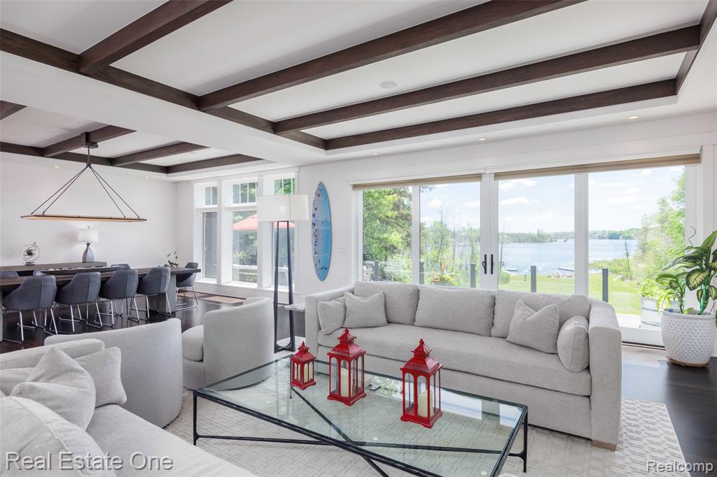 7689 Deerhill Drive, Independence, MI — Photo 18