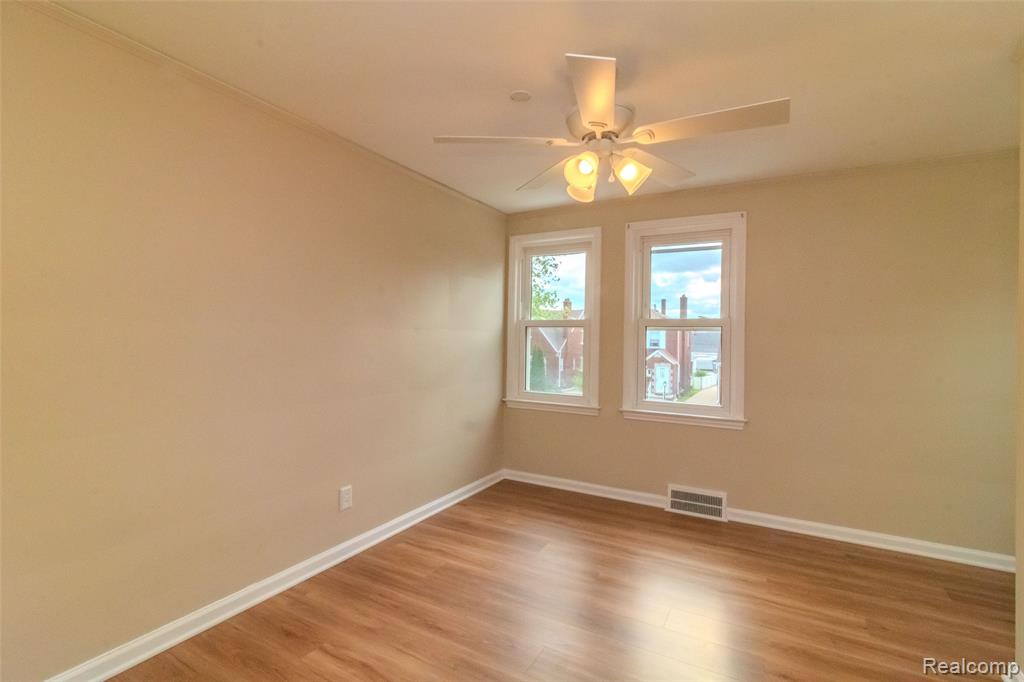 6630 Hartwell Street, Dearborn, MI 48126 — Photo 32