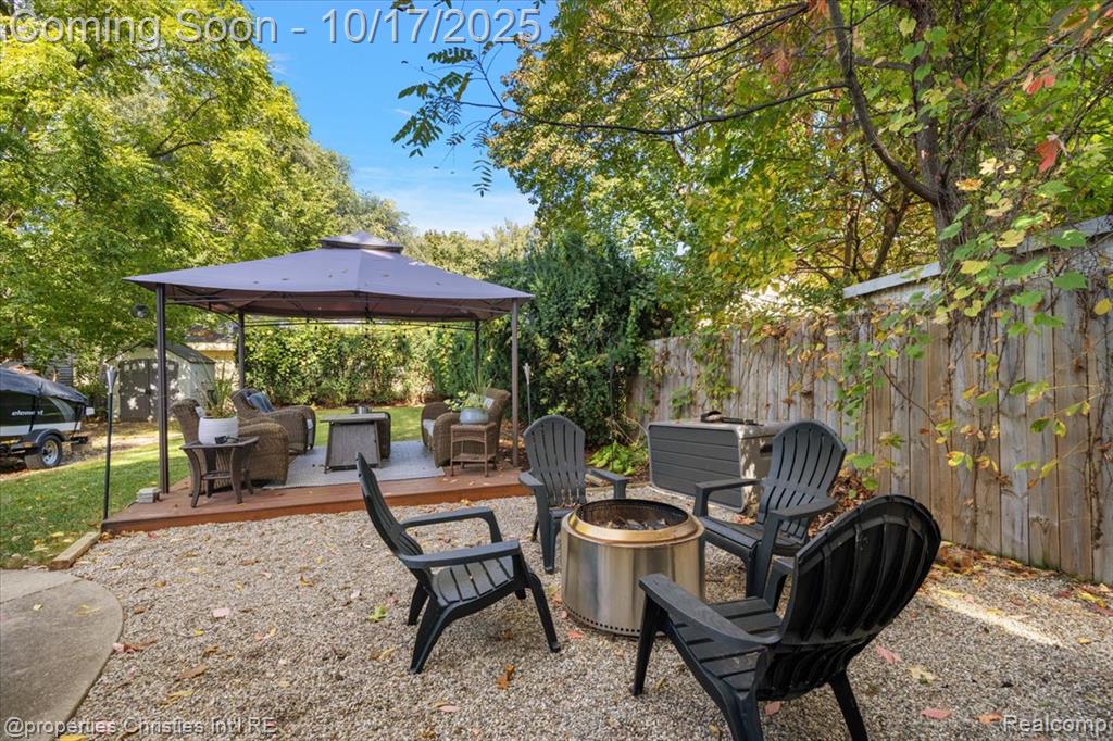3076 Pridham Street, Keego Harbor, MI 48320 — Photo 5