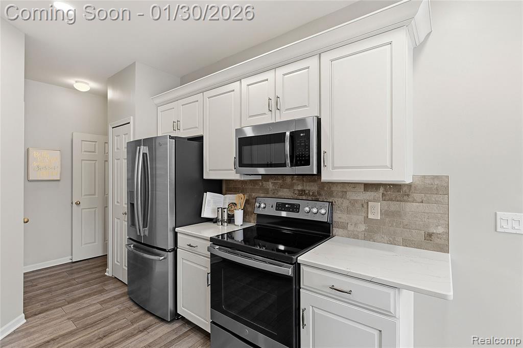 7056 Green Farm Road, West Bloomfield, MI — Photo 3