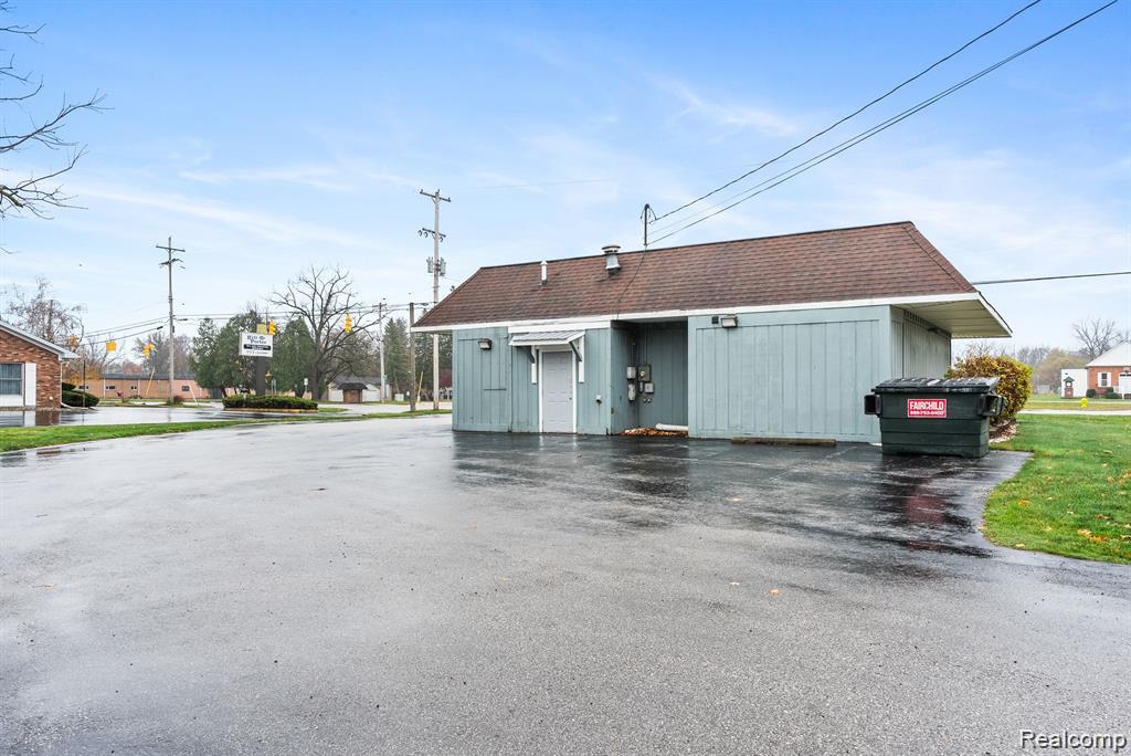 6197 Dixie Hwy, Bridgeport, MI 48722 — Photo 13