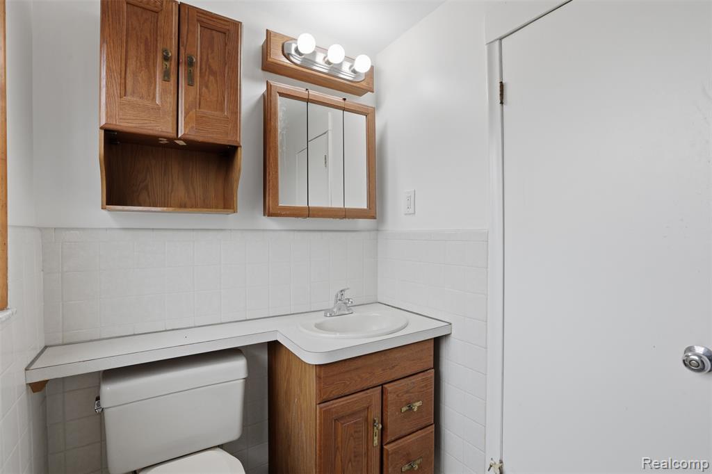 10814 Elgin Avenue, Huntington Woods, MI — Photo 21