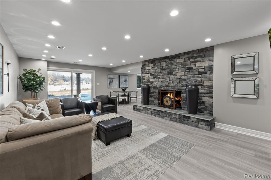 2440 Lake Angelus Lane, Lake Angelus, MI 48326 — Photo 31