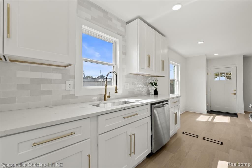 4109 Grandview Road, Royal Oak, MI 48073 — Photo 11