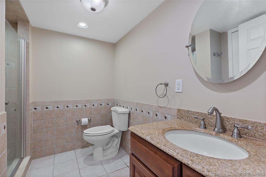 4360 Carriage Hill Court, Oakland, MI 48306 — Photo 31