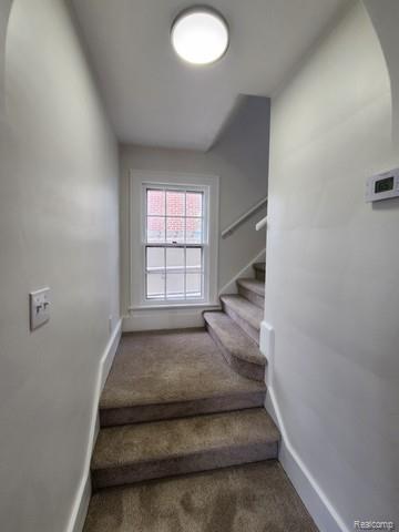 80 E Iroquois Road, Pontiac, MI 48341 — Photo 15