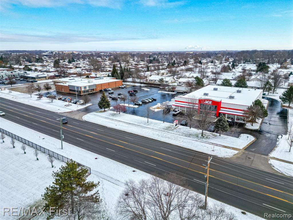 41498 Harvard Drive, Sterling Heights, MI 48313 — Photo 42