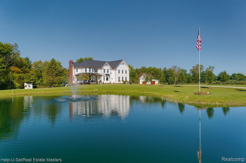 2152 HUNTERS Park W, St. Clair, MI 48079 — Photo 3