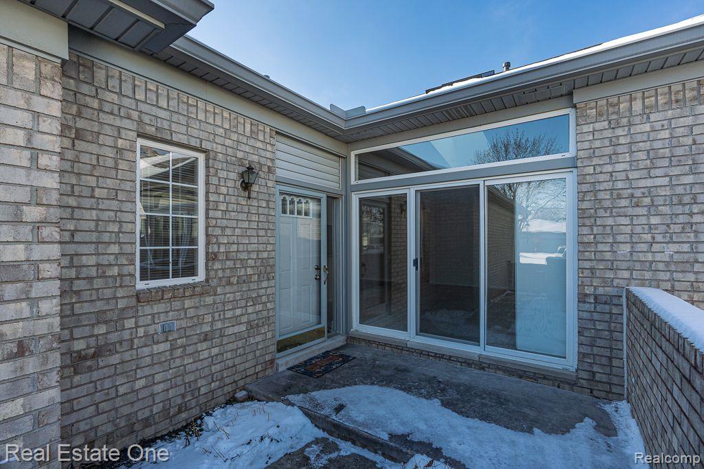 48719 SUNDANCE, Shelby Twp, MI 48315 — Photo 2