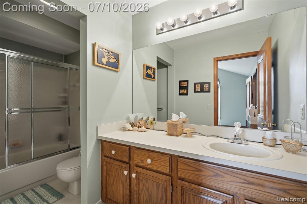 42675 Christina Drive, Sterling Heights, MI 48313 — Photo 32