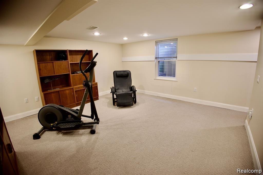 5234 BREEZE HILL, Troy, MI 48098 — Photo 33