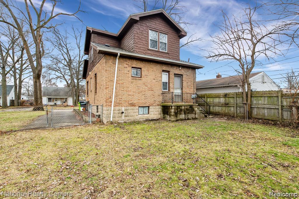 39 E Brockton Avenue, Madison Heights, MI 48071 — Photo 6