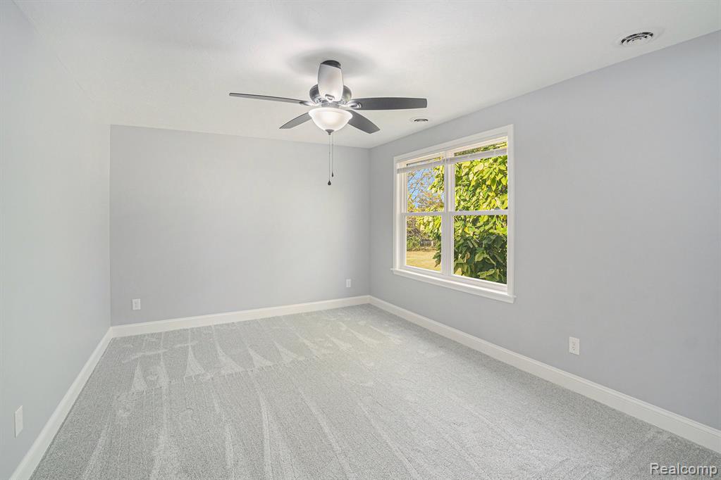 105 S Comstock Street, Corunna, MI 48817 — Photo 29