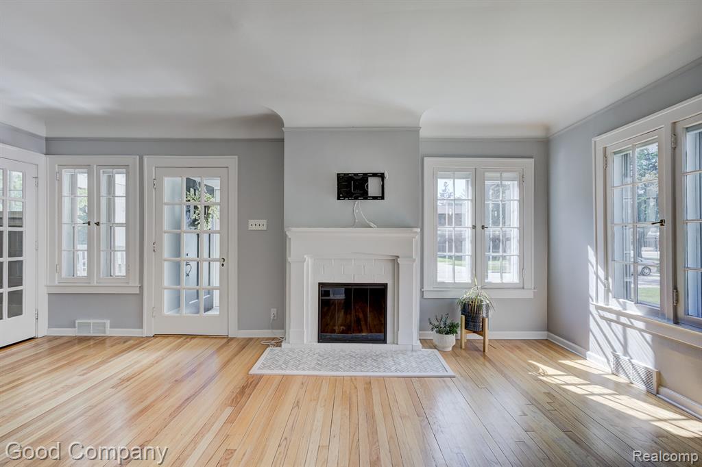 934 Lockwood Road, Royal Oak, MI 48067 — Photo 10