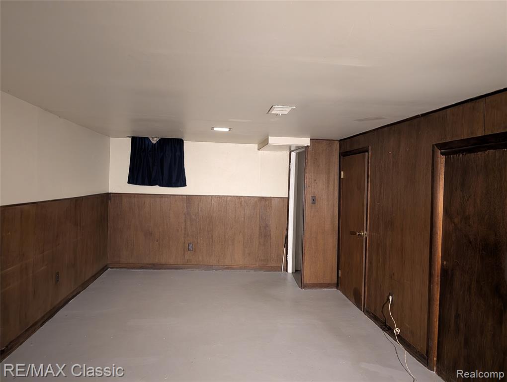 679 Linda Vista Drive, Pontiac, MI 48342 — Photo 15