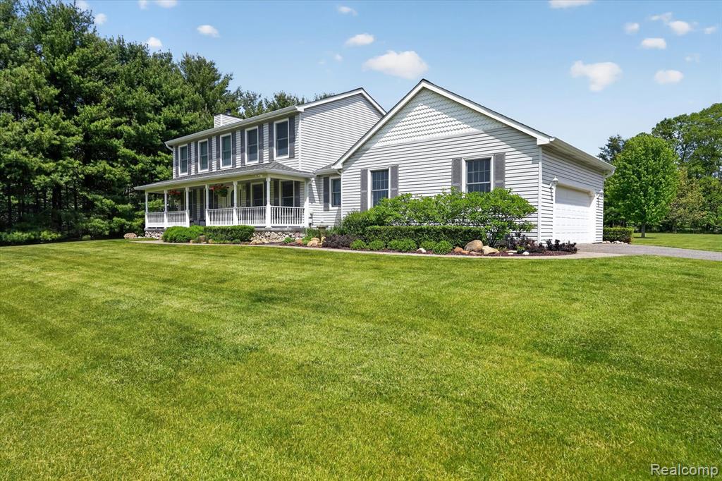 2724 Ore Valley Drive, Hartland, MI 48353 — Photo 4