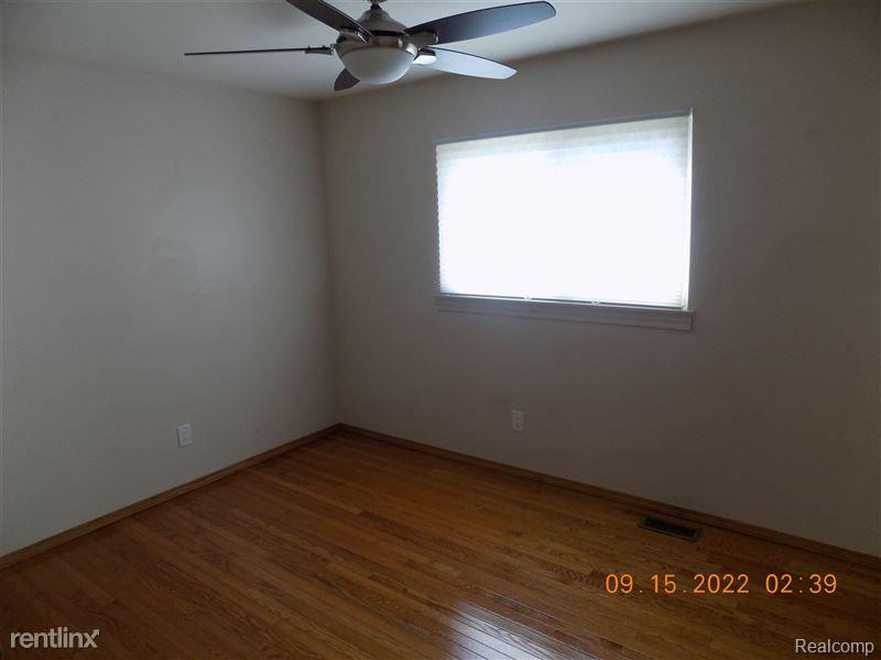41223 SESAME Drive, Sterling Heights, MI 48314 — Photo 10