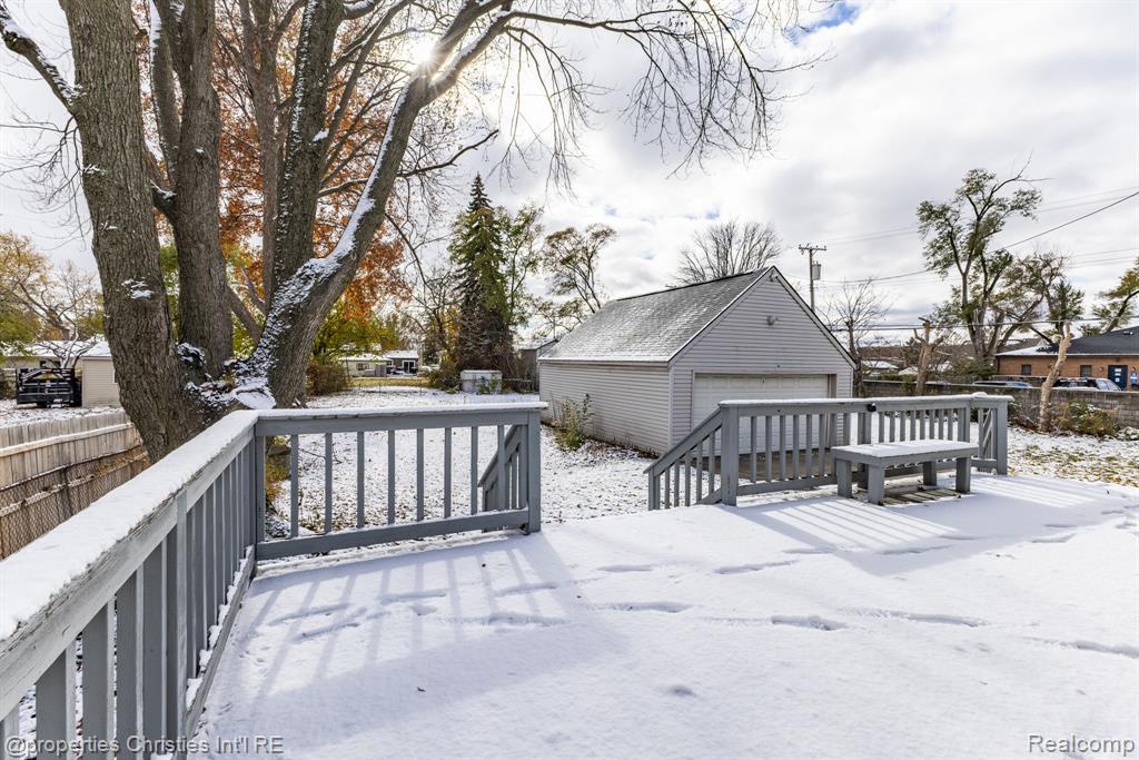 8056 Dawn Drive, Sterling Heights, MI 48314 — Photo 36