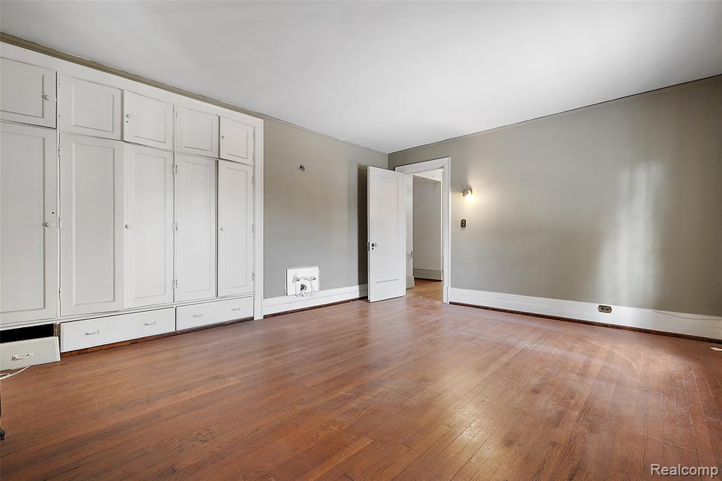 1444 Burns Street, Detroit, MI 48214 — Photo 27
