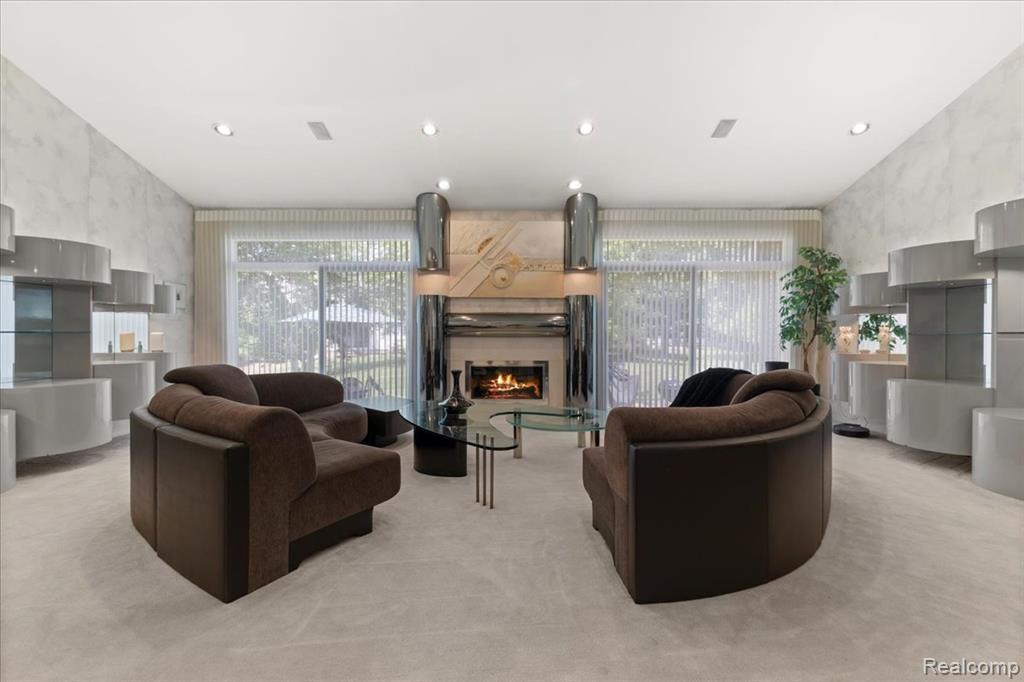 7570 Danbury Circle, West Bloomfield, MI — Photo 12
