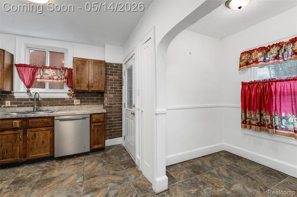 11319 Seminole, Redford, MI 48239 — Photo 17