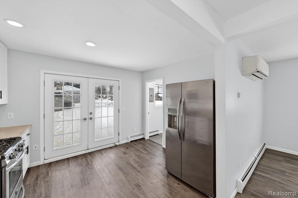 2754 Fishermans Drive, Highland, MI 48356 — Photo 13