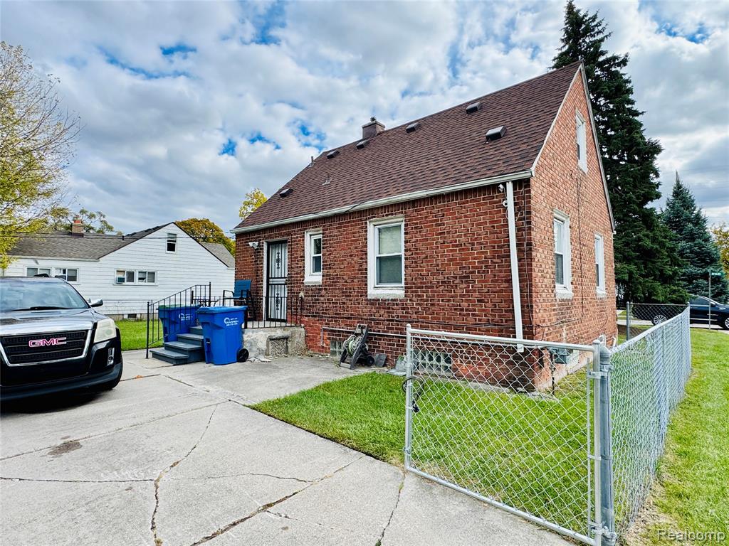 7003 Rivard Avenue, Warren, MI 48091 — Photo 4