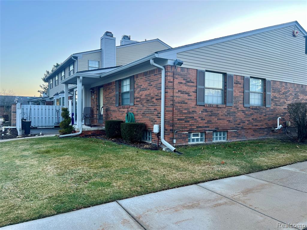 1861 N Arbor Way Drive, 26, Canton, MI 48188 — Photo 24