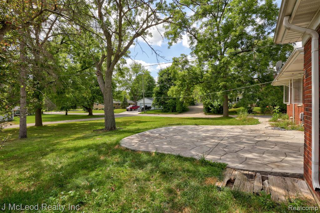 703 W Burnside Street, Caro, MI 48723 — Photo 34
