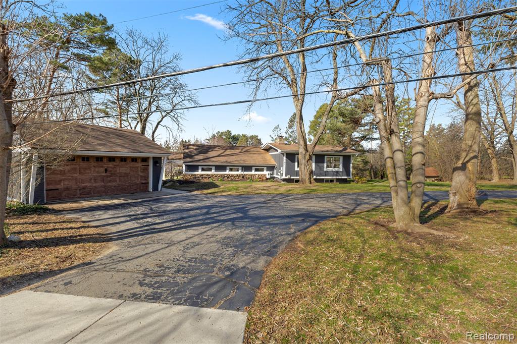 45401 W 9 Mile Road, Novi, MI — Photo 32